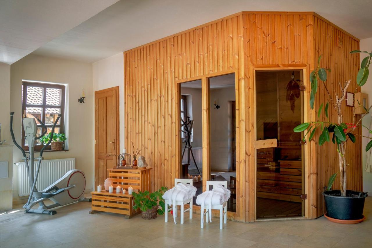 Conacul Gaal Kuria Hotel Dalnic ภายนอก รูปภาพ